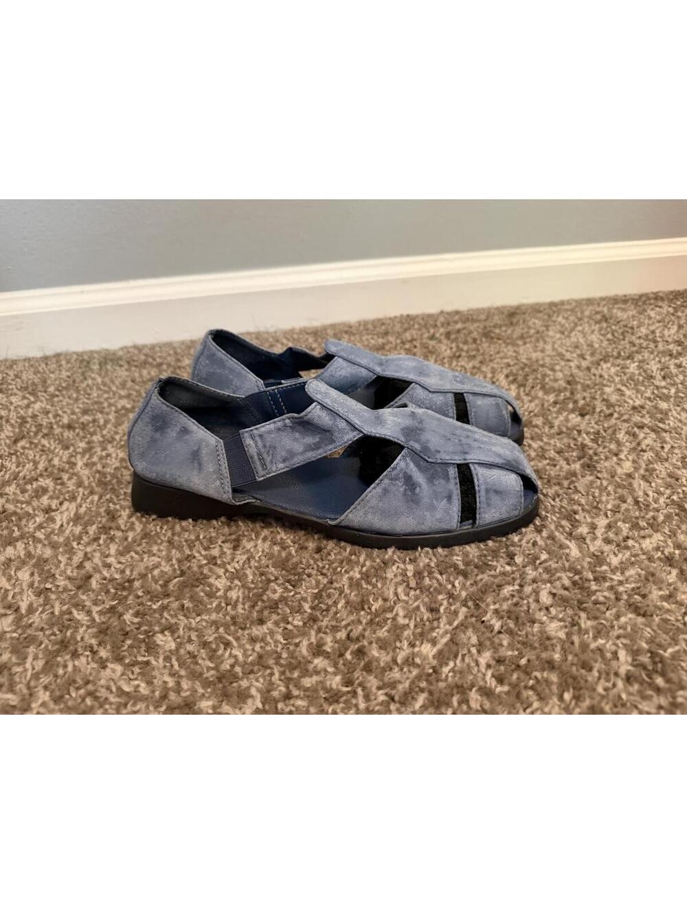 Navy Blue Fisherman Sandal Women’s 7.5